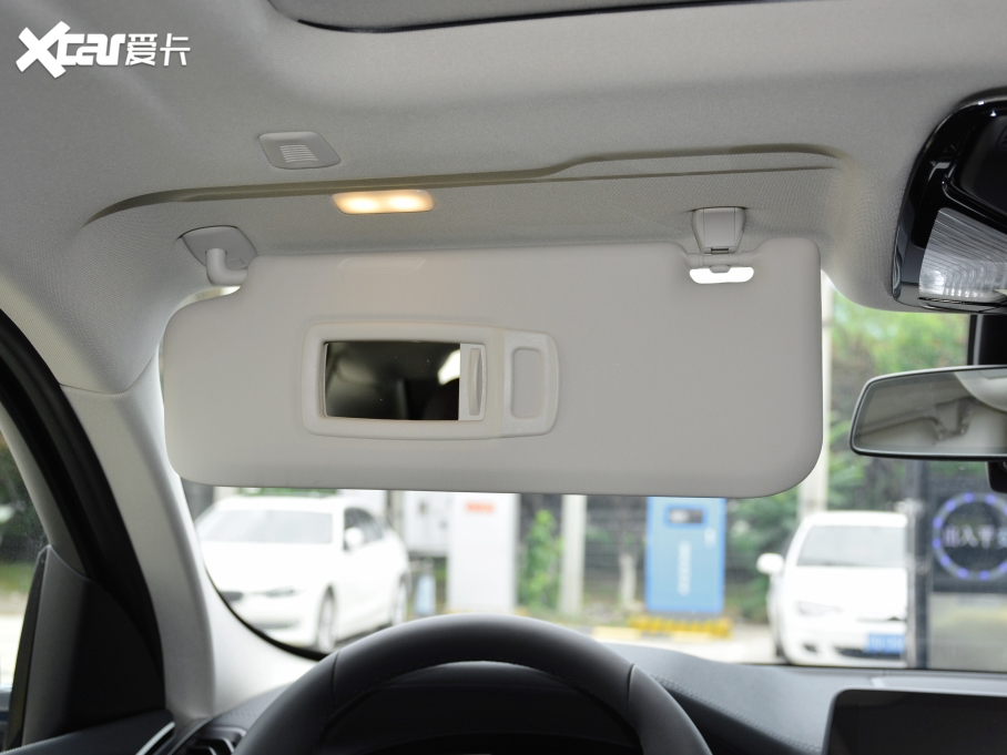 2021RX4 Ŀ xDrive 25i M\b