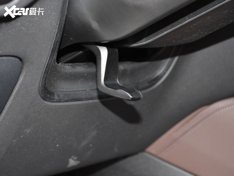 2021RX4 Ŀ xDrive 25i M\b