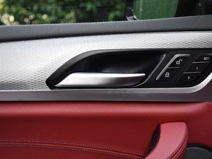 2021xDrive 30i M\ҹb g