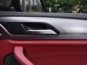 2021xDrive 30i M\ҹb g