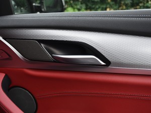 2021xDrive 30i M\ҹb g