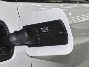 2021xDrive 25i M\b ^