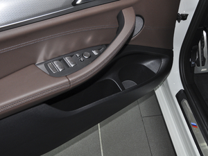 2021xDrive 25i M\(yn)(dng)b g