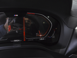 2021xDrive 25i M\b п؅^