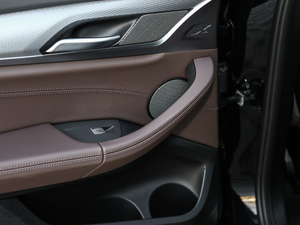 2021xDrive 25i M\ҹb g