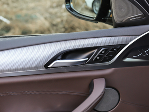 2021xDrive 25i M\ҹb g