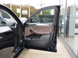 2021Ŀ xDrive 25i M\b g