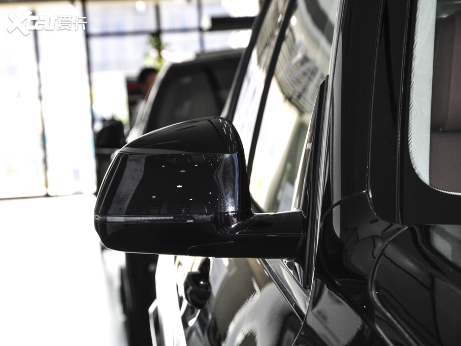 2021RX5(M) xDrive40i M\b