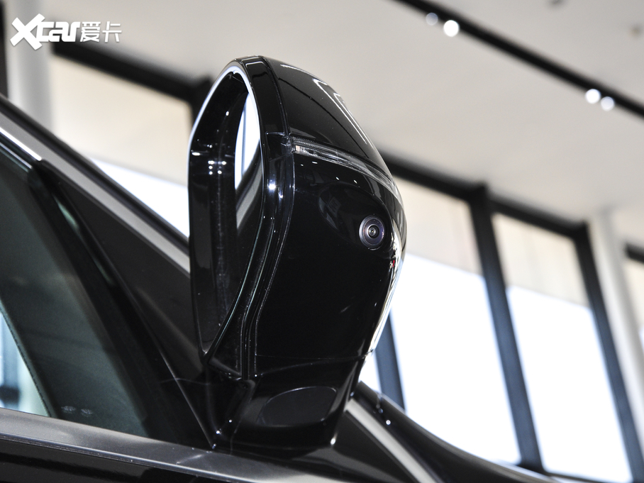 2021RX5(M) xDrive40i M\b