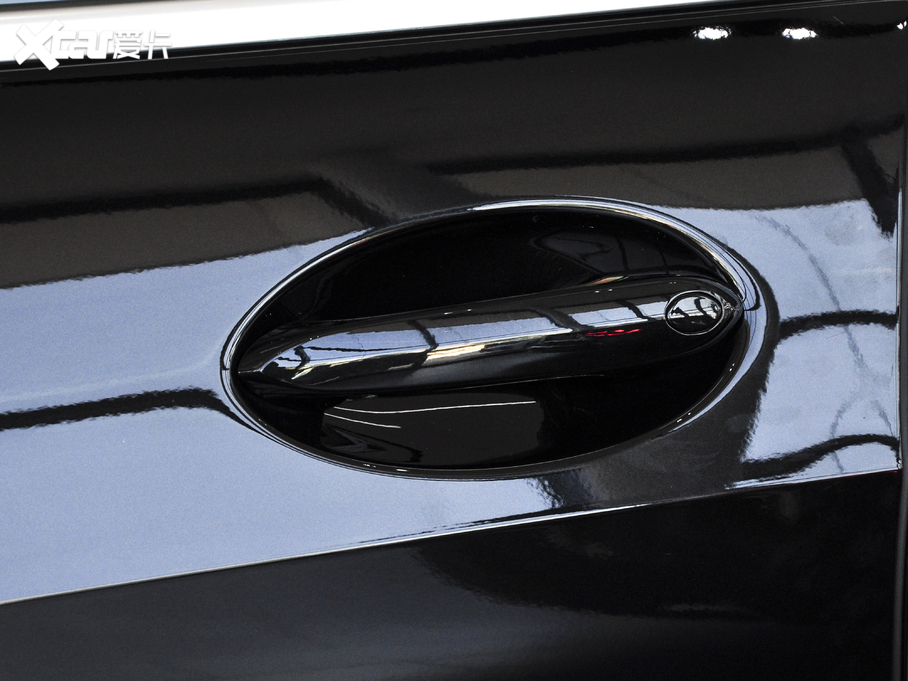 2021RX5(M) xDrive40i M\b