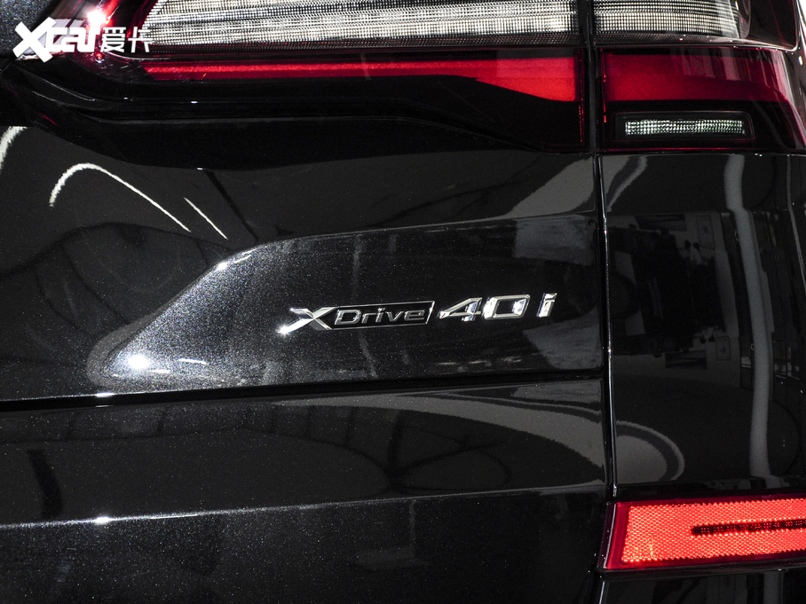 2021RX5(M) xDrive40i M\b