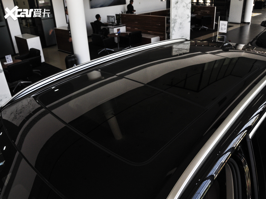 2021RX5(M) xDrive40i M\b