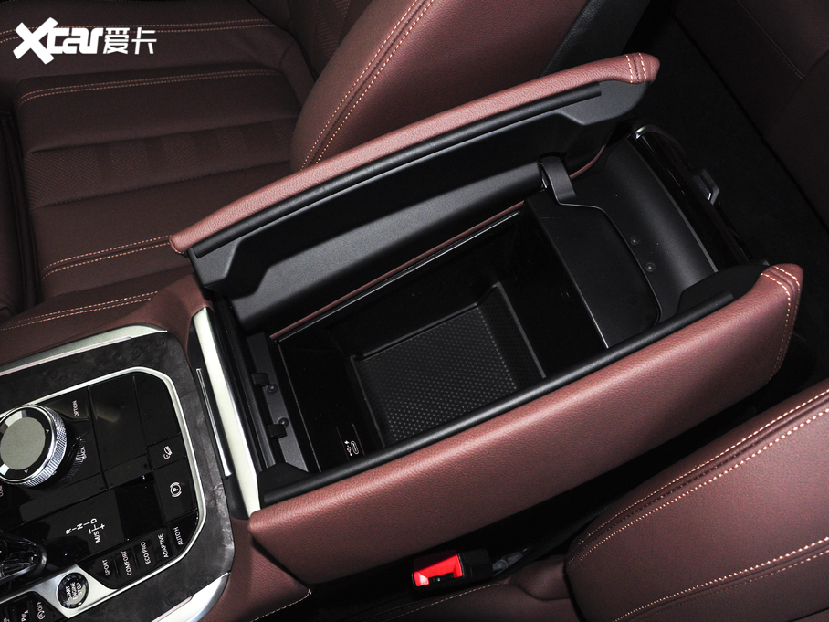 2021RX5(M) xDrive40i M\b