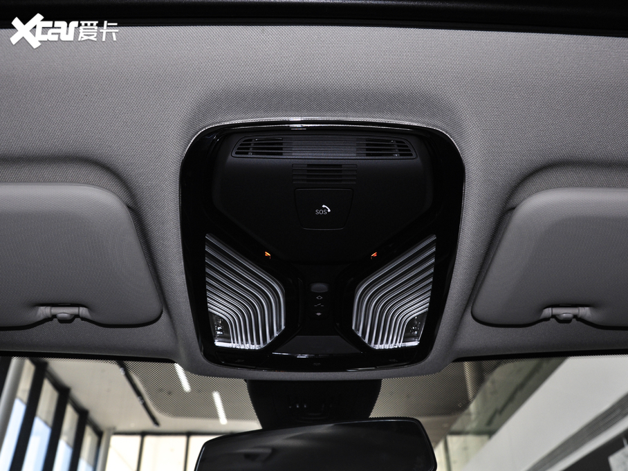 2021RX5(M) xDrive40i M\b