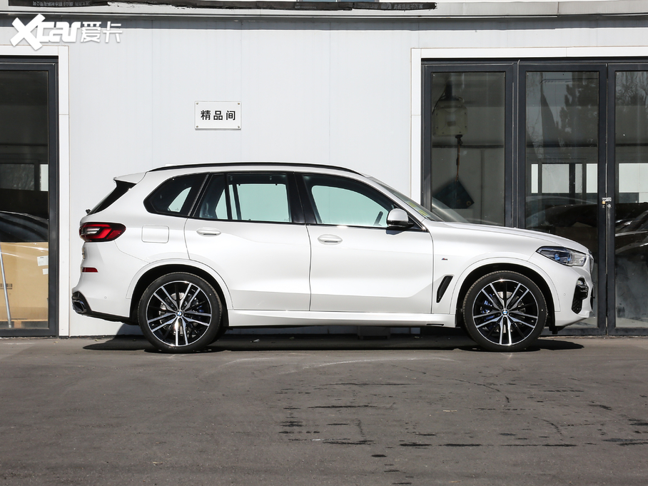 2021RX5(M) xDrive40i  M\b