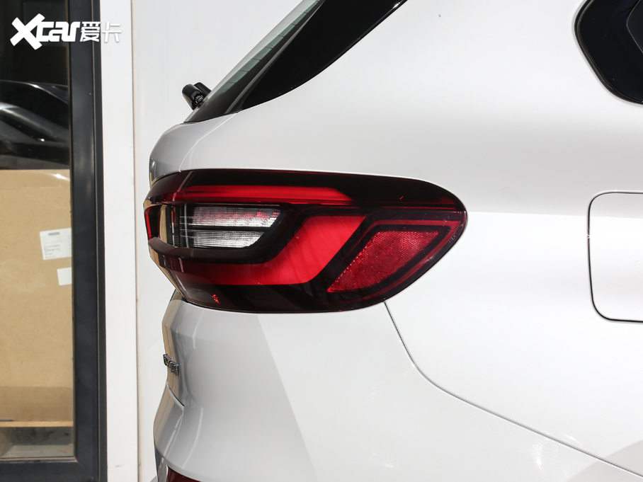 2021RX5(M) xDrive40i  M\b