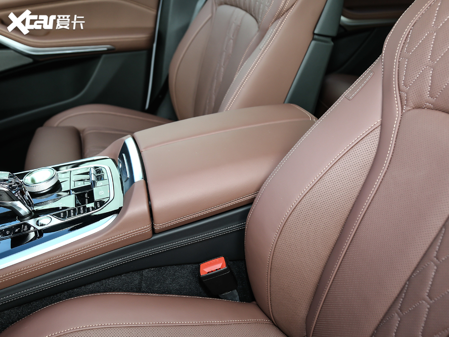 2021RX5(M) xDrive40i  M\b