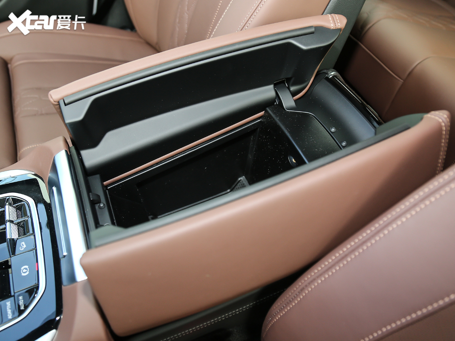 2021RX5(M) xDrive40i  M\b