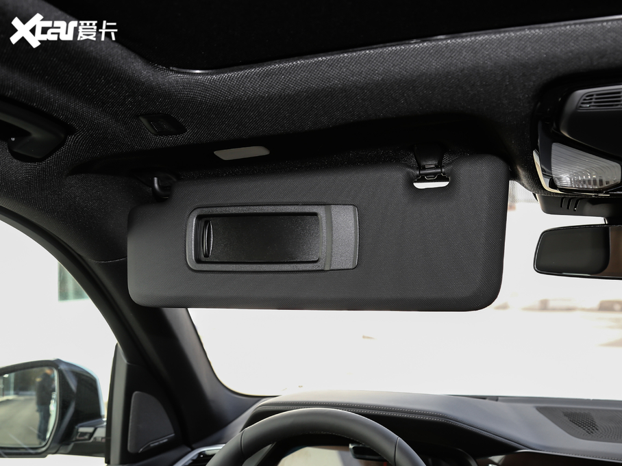 2021RX5(M) xDrive40i  M\b