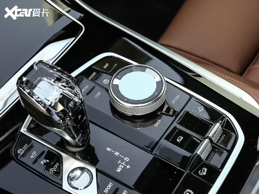 2021RX5(M) xDrive40i  M\b