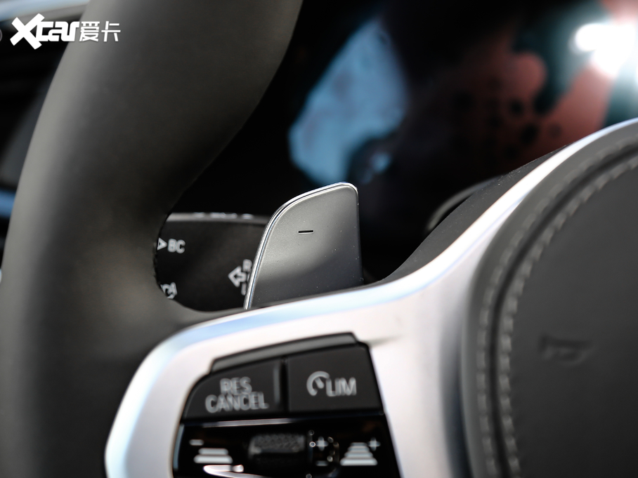 2021RX5(M) xDrive40i  M\b