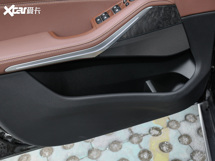 2021RX5(M) xDrive30i XOӋb