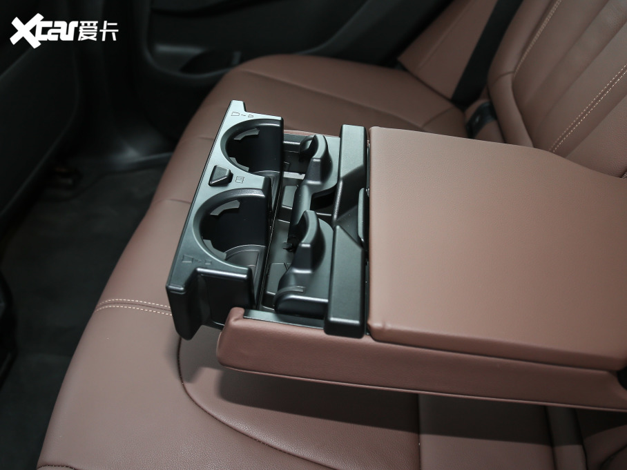 2021RX5(M) xDrive30i XOӋb