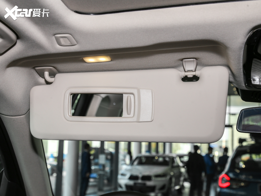 2021RX5(M) Ŀ xDrive40i  M\b