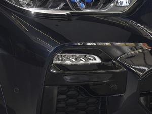 2021xDrive40i  M\b (ji)^