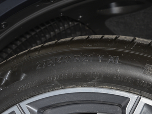 2021xDrive40i  M\b ݆̥ߴ