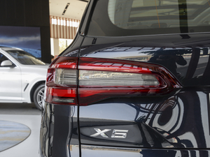 2021xDrive40i  M\b (ji)^