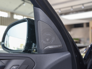 2021xDrive40i  M\b g