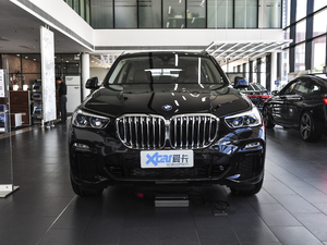 2021款xDrive40i M运动套装 正前