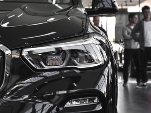 2021款xDrive40i M运动套装 大灯
