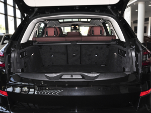 2021款xDrive40i M运动套装 行李厢空间