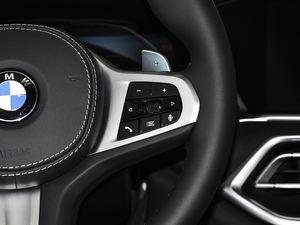 2021xDrive40i M\b п؅^