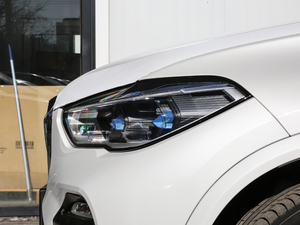 2021xDrive40i  M\(yn)b (x)(ji)^