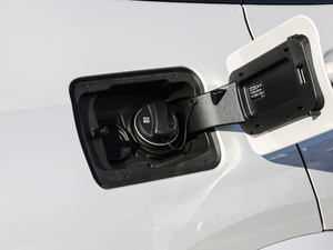 2021xDrive40i  M\(yn)b (x)(ji)^