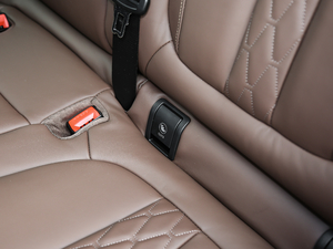 2021xDrive40i  M\b g