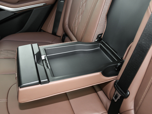 2021xDrive40i  M\b g