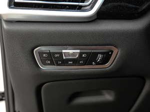 2021xDrive40i  M\b п؅^