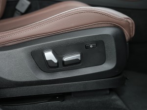 2021xDrive30i XOӋb g