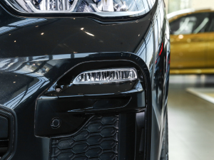 2021Ŀ xDrive40i  M\b ^