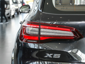 2021Ŀ xDrive40i  M\(yn)(dng)b (x)(ji)^