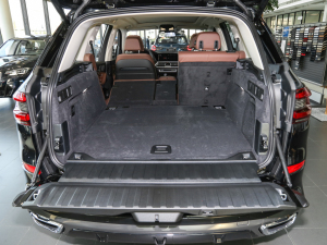 2021Ŀ xDrive40i  M\b g