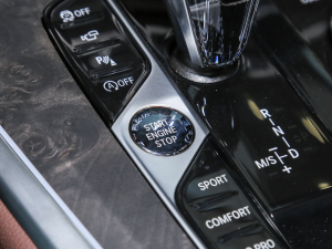 2021Ŀ xDrive40i  M\b п؅^