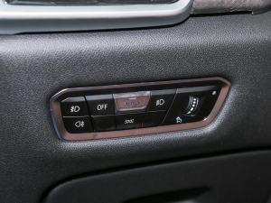 2021Ŀ xDrive40i  M\b п؅^