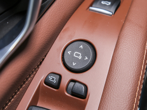 2021Ŀ xDrive40i  M\b п؅^