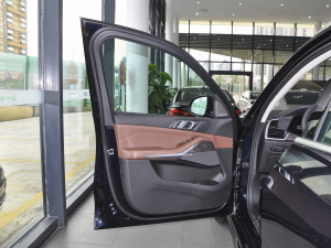 2021��xDrive45e M�\�����b ���g����