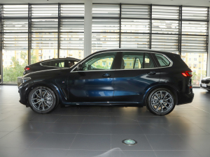 2021��Ŀ� xDrive45e M�\�����b ���ȣ���